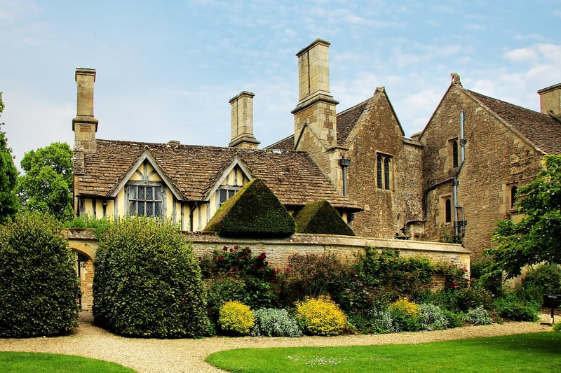 Moonbeam Manor